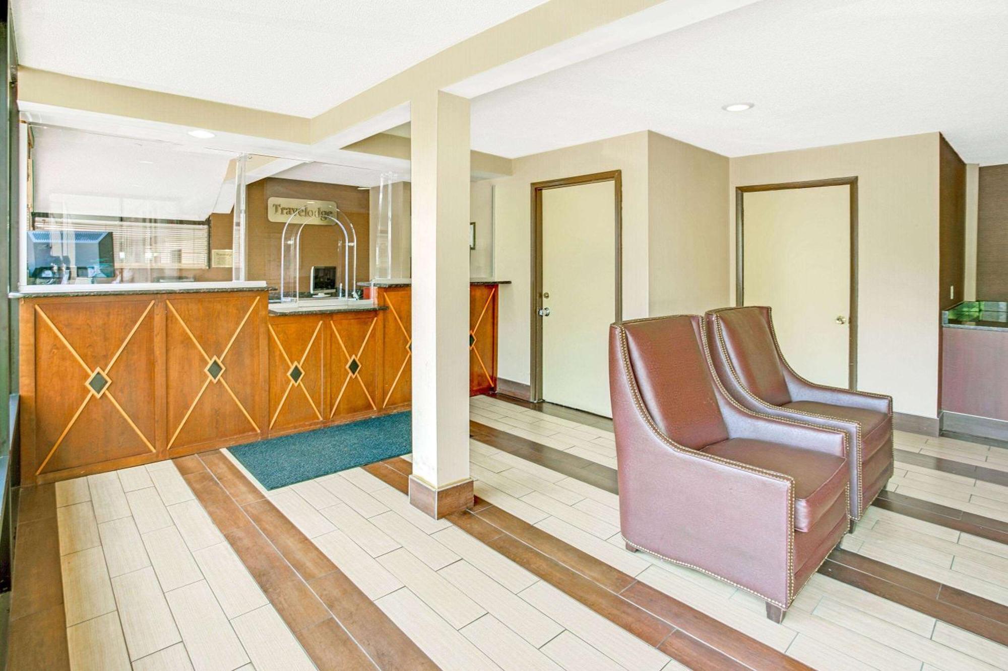 Travelodge By Wyndham Silver Spring Buitenkant foto